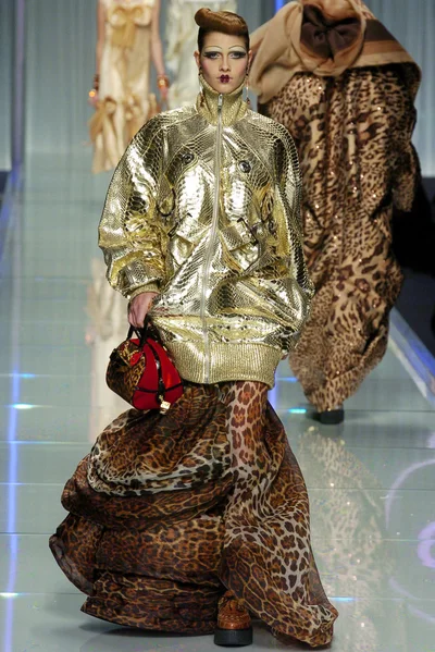Look 30